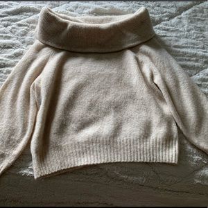 h&m oversized off-the-shoulder sweater